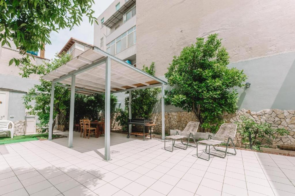 カリアリ Zenzero E Limone Bed & Breakfast エクステリア 写真